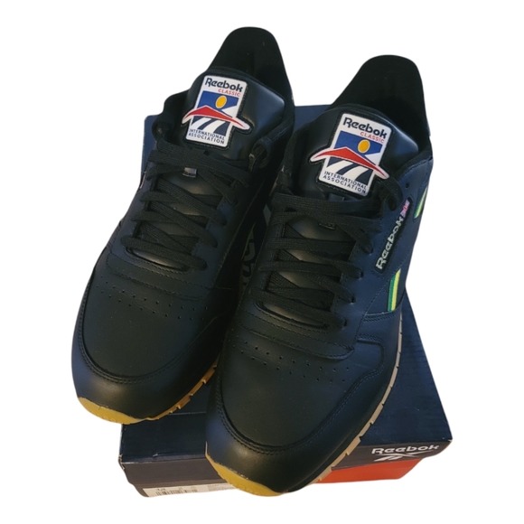 Reebok Classic - Picture 4 of 5